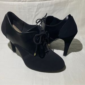 Vintage style Oxford heels-wide width